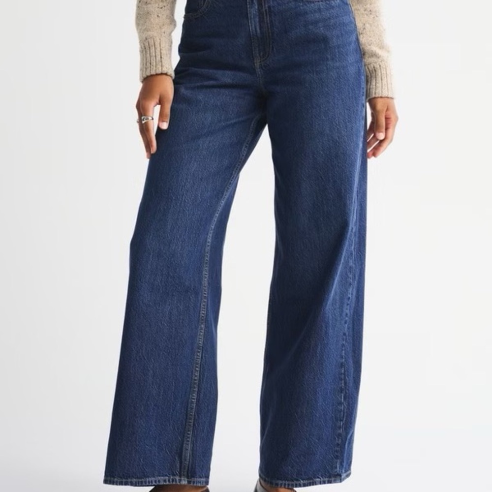 BNWT Abercrombie Womens Curve Love Jeans